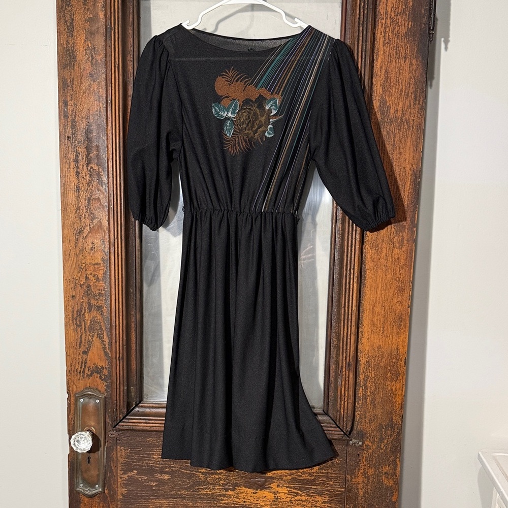 Elegant Black Midi Dress with Floral Print Detail